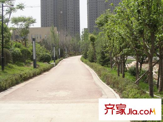 龍湖?花千樹周邊航天城中湖公園