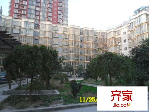 萬強(qiáng)藝術(shù)家外景圖  