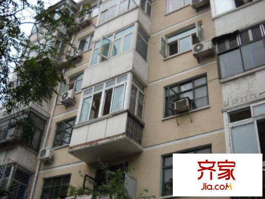 萬強(qiáng)藝術(shù)家外景圖 