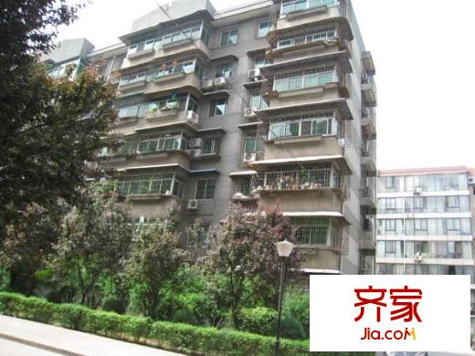 傘塔路丹尼爾小區(qū)外景圖 