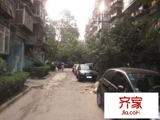 傘塔路丹尼爾