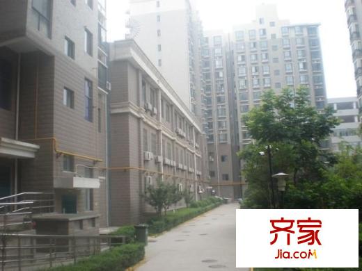 信步閑庭外景圖 