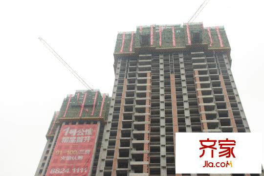 偉業(yè)公館施工進(jìn)度圖（攝于2015年9月10日）