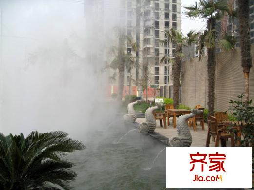 匯林?U家公館售樓部前 溫泉實景（2010-4）