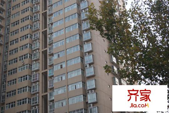 美麗的院子外景圖  
