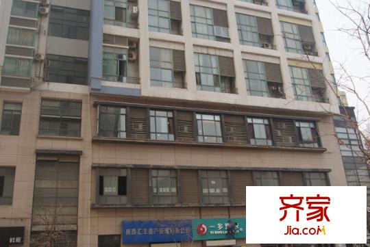 左鄰右舍外景圖 