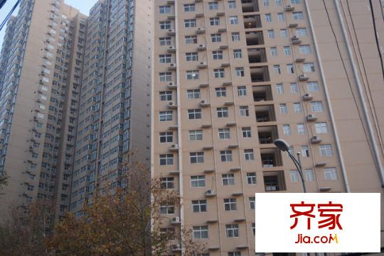 美麗的院子外景圖  