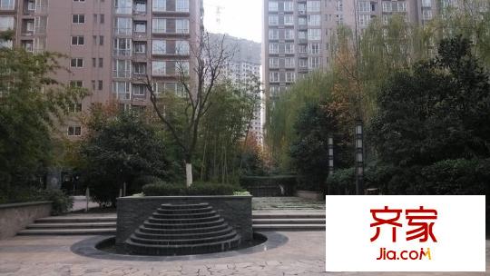 鑫龍?zhí)烊痪油饩皥D 