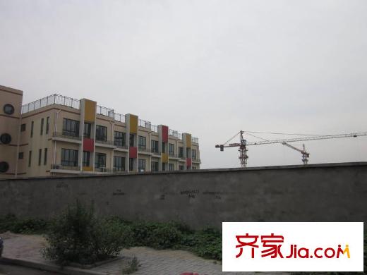 萬科北宸之光附近的商業(yè)區(qū)