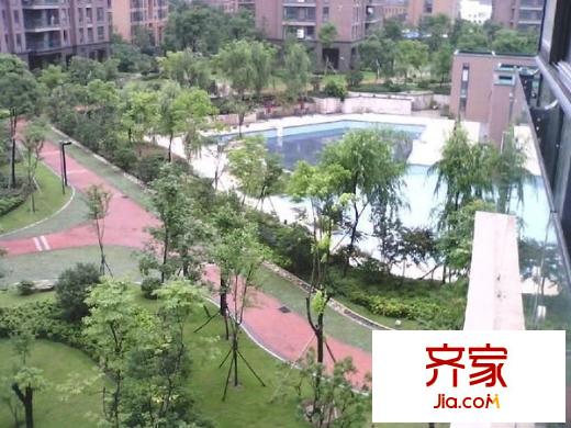 九月庭院外景圖