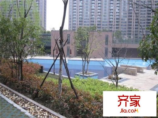 九月庭院外景圖