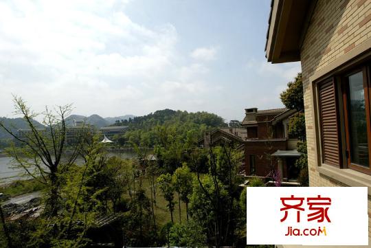 青山湖畔實景圖（2010.5）