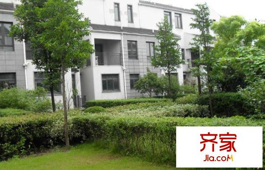 江南水鄉(xiāng)別墅外景圖