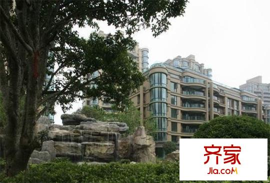 東湖春天外景圖