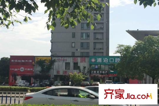 萬科璞悅灣附近的店鋪