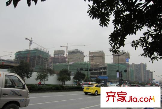 保利香檳國際配套圖周邊在建的銀泰城