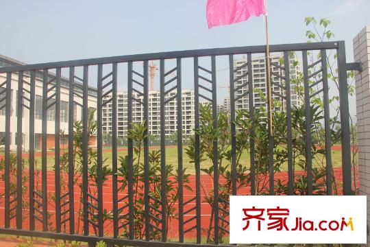 龍湖名景臺(tái)配套丁信小學(xué)