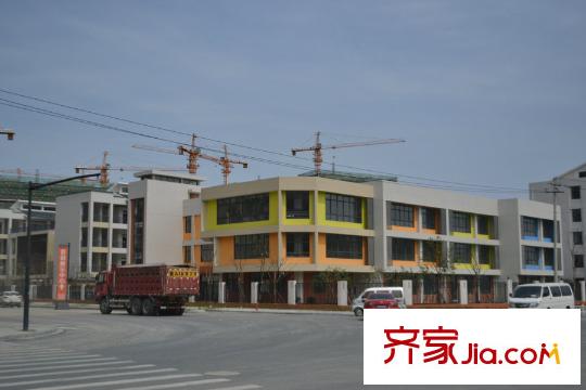 龍湖名景臺(tái)附近的學(xué)校