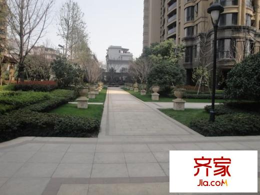 玉蘭公寓外景圖