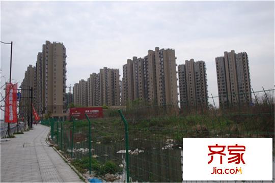 朗詩未來街區(qū)實景圖項目（2015-4-10）