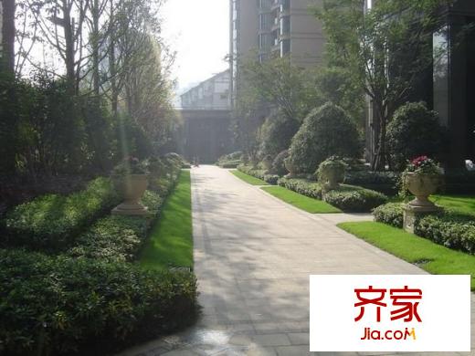 玉蘭公寓外景圖