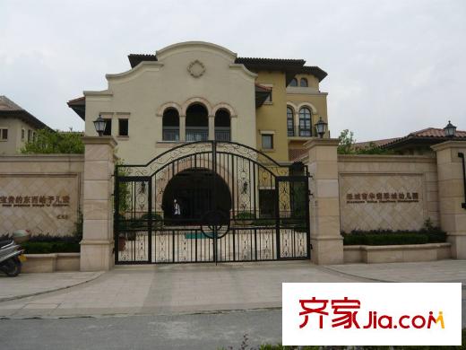 愛丁郡配套圖項(xiàng)目向東150米綠城育華幼兒園