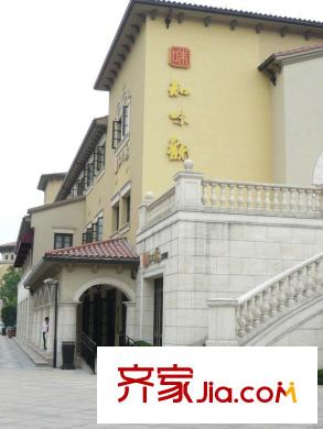 愛丁郡配套圖項(xiàng)目向東200米知味觀