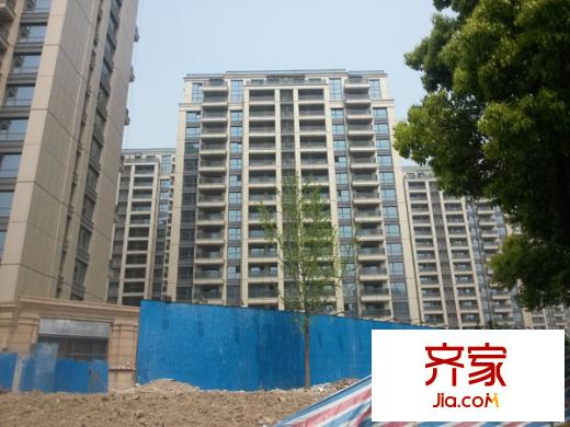 曙光之城外景圖 