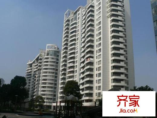 白馬公寓外景圖