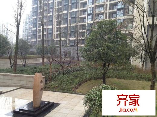 聯(lián)合格里外景圖