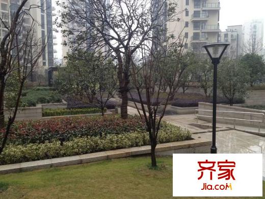 聯(lián)合格里外景圖