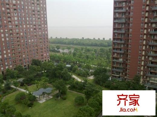 朗詩國際街區(qū)外景圖 