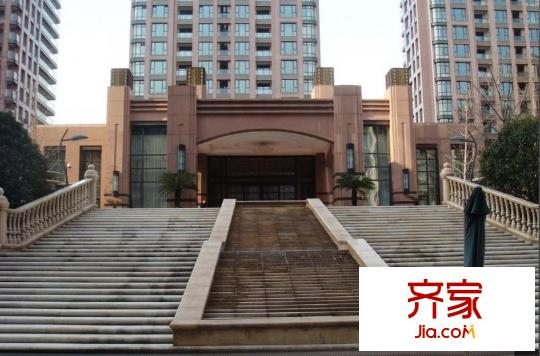 彩虹豪庭實(shí)景圖小區(qū)實(shí)景（2011.03）