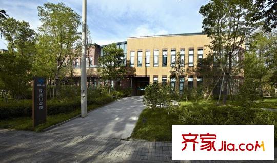 朗詩(shī)美麗洲附近的浙一醫(yī)院良渚分院