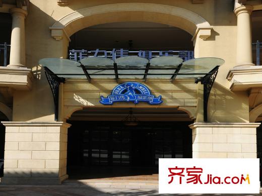 綠城藍(lán)庭伍重院藍(lán)庭商業(yè)中心