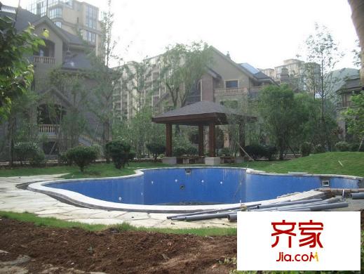 泊林漫谷香墅園