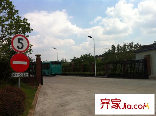 錢(qián)江?之江新天地周邊 公交車(chē)站