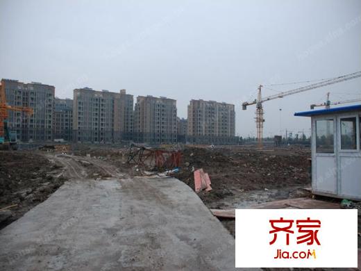 逸居城項(xiàng)目現(xiàn)場(chǎng)（2012.01）