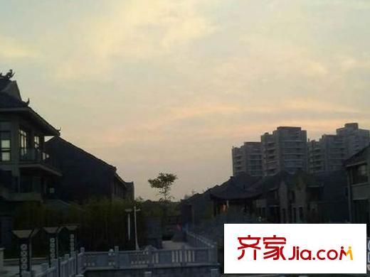僑福一品高爾夫小區(qū)附近沿江公園建設(shè)圖片