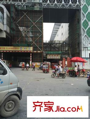 東田怡豐城項(xiàng)目周邊翁梅綜合體（2014-07-07）