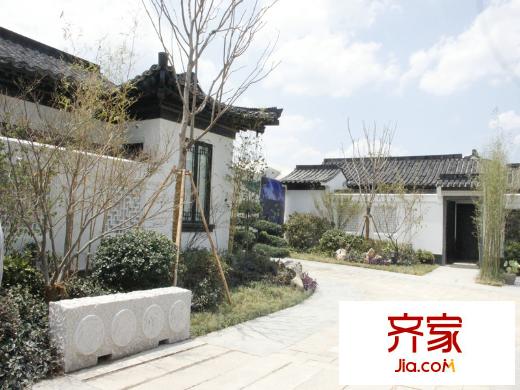 綠城安吉桃花源內(nèi)院（2013.7.27）