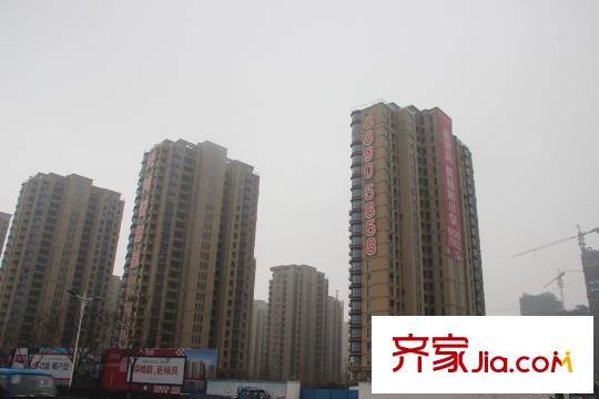 凱喜雅錦河灣旁邊的小區(qū)