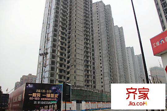華鼎君臨天平方米項(xiàng)目結(jié)頂（2015.3.19）
