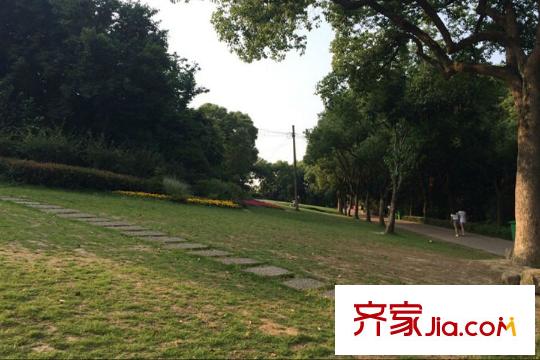 杭州美致生活廣場附近的臨平公園