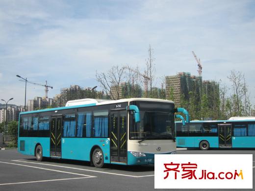 綠城蓮園附近的公交站
