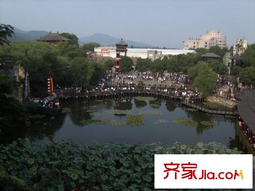 華潤新鴻基之江九里附近的宋城景區(qū)