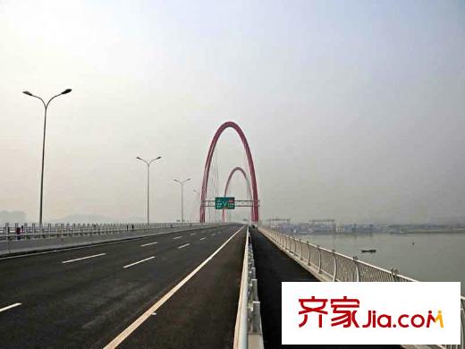華潤新鴻基之江九里附近的之江大橋