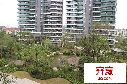 綠城之江1號(hào)東區(qū)園景（2014.08.13）