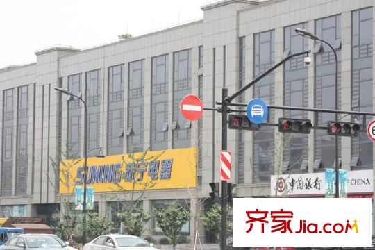 東海水景城附近的蘇寧電器