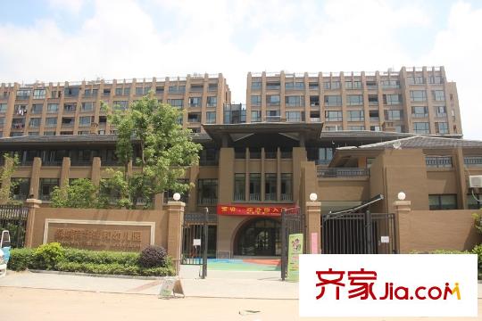 昆侖華府旁邊幼兒園